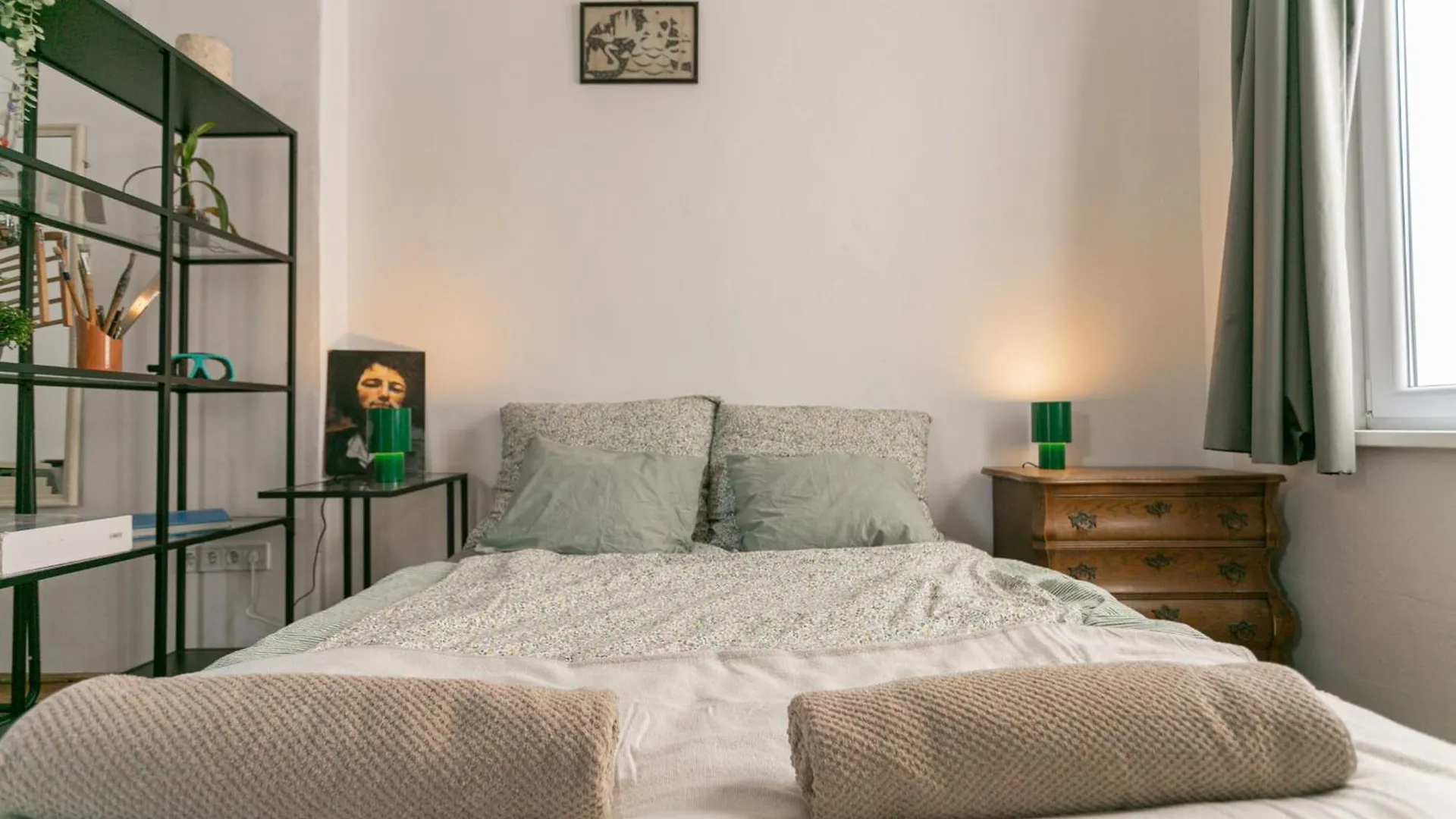 Apartment Cozy & Quiet Studio In Downtown Budapest